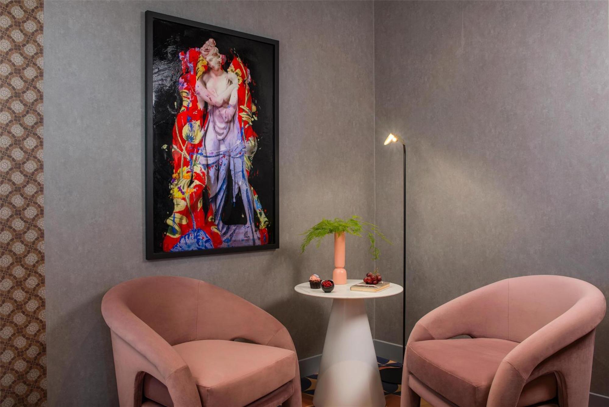 Nhow Hotel 4*